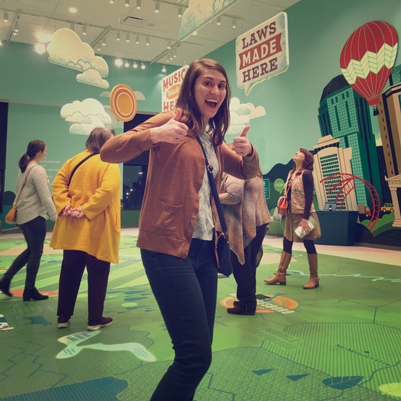 Meet your Posher, Karin - Picture 1 of 1